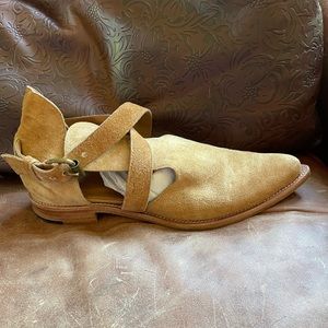 Jim barnier suede artisan crafted western shoe with buckle strap Size 9.5”